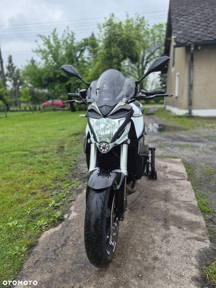Honda CB - 12