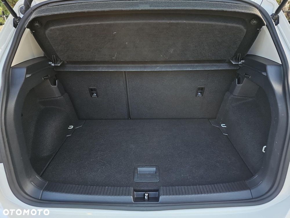 Volkswagen T-Cross 1.0 TSI Life DSG - 16