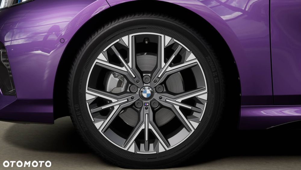 BMW Seria 1 120 mHEV - 8