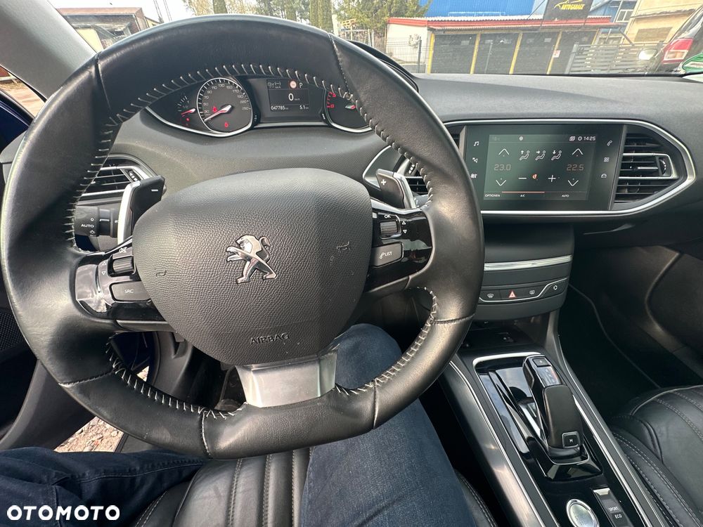 Peugeot 308 BlueHDi 130 EAT8 Business - 14