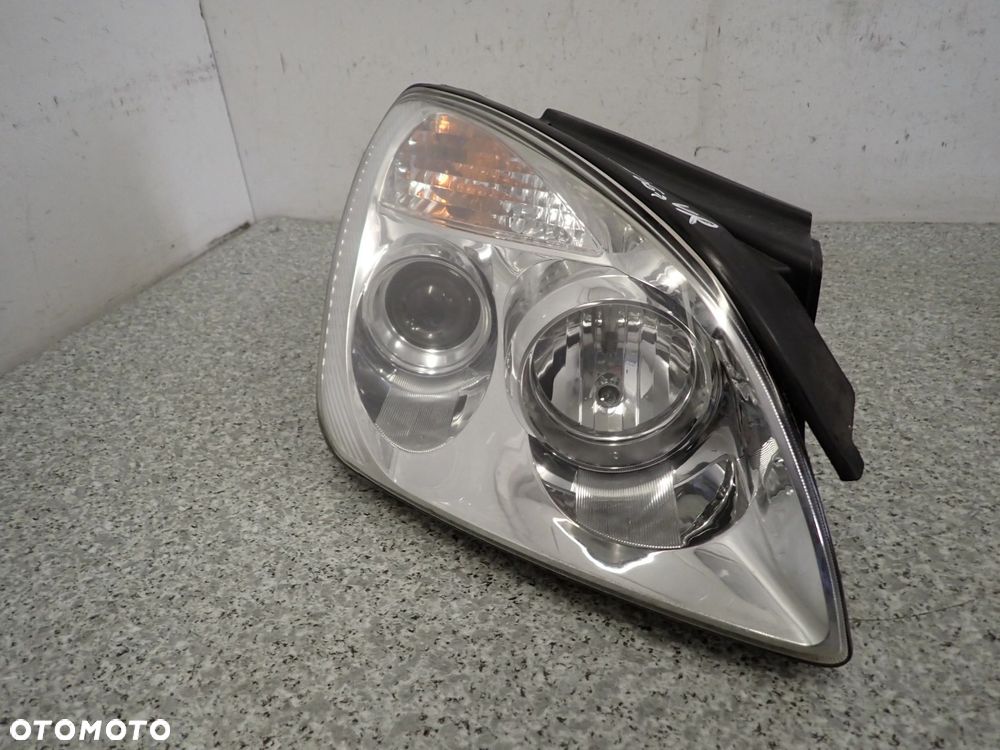 KIA CARENS III 06-12 LAMPA PRZEDNIA PRAWA REFLEKTOR EUROPA - 3