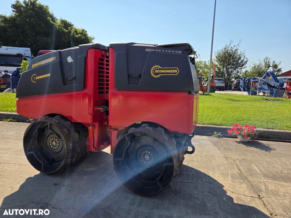 Bomag BOMAG 850, PICIOR DE OAIE, RADIOCOMANDA, latime tambur 0,8m, Masa operationala 1,5t, lungime 2m, motor Kubota 20CP, posibilitate leasing 4 ani, CA NOU-PROMOTIE 20.900 EUR+tva - 3