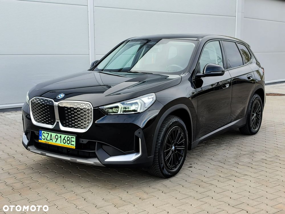 BMW iX1
