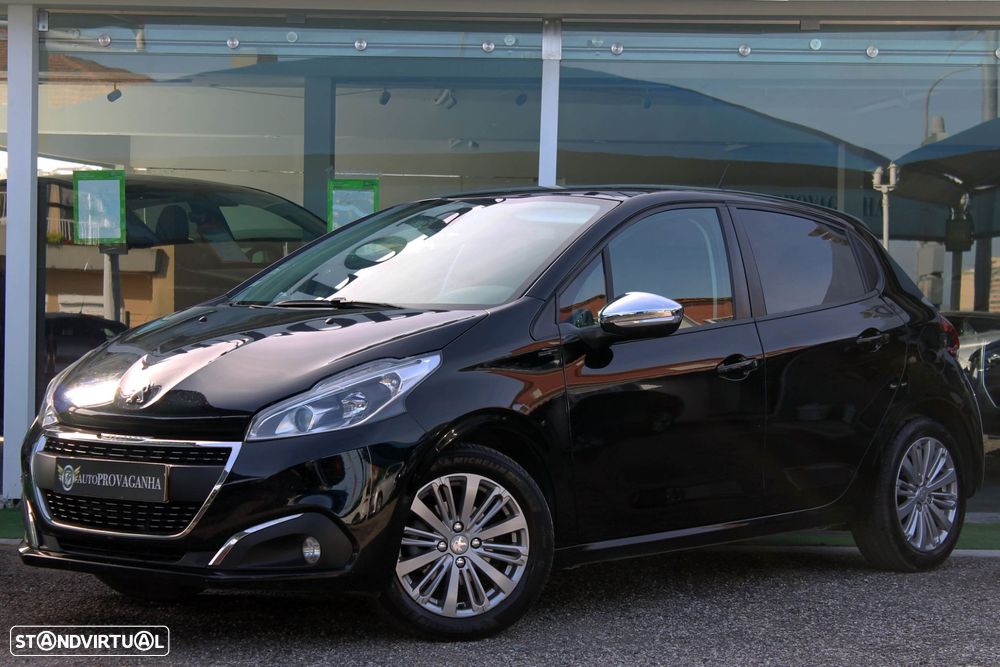 Peugeot 208 1.2 PureTech Signature - 3