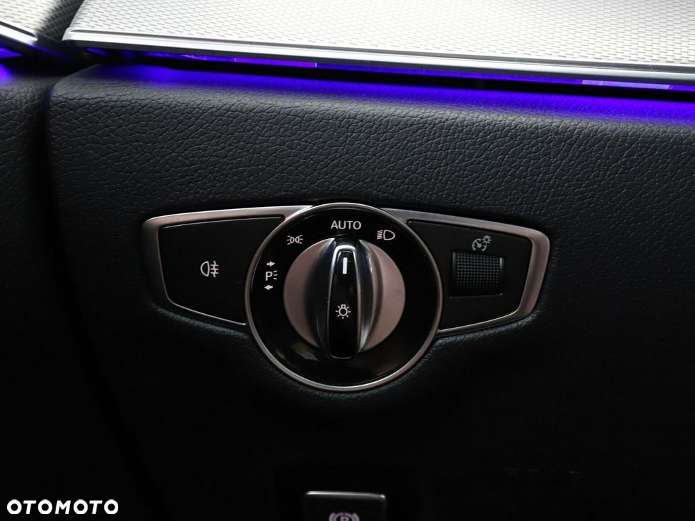 Mercedes-Benz Klasa E 200 7G-TRONIC Avantgarde - 34
