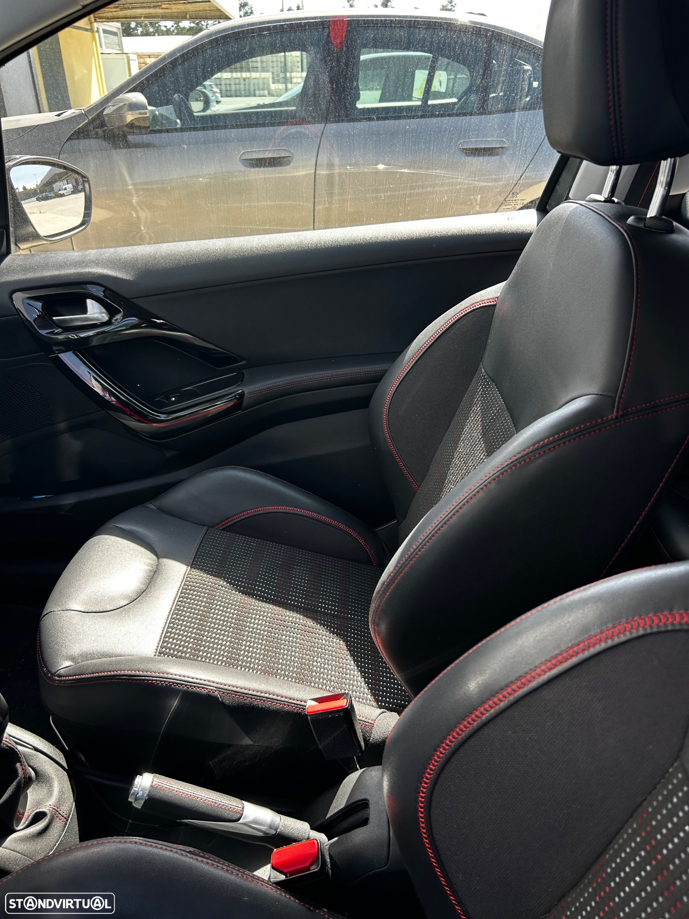 Peugeot 208 1.2 PureTech GT Line - 7