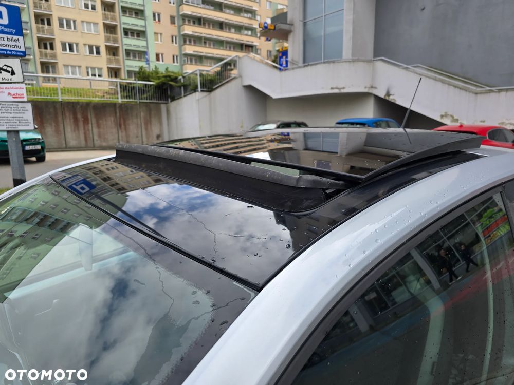 Volkswagen up! black style - 11