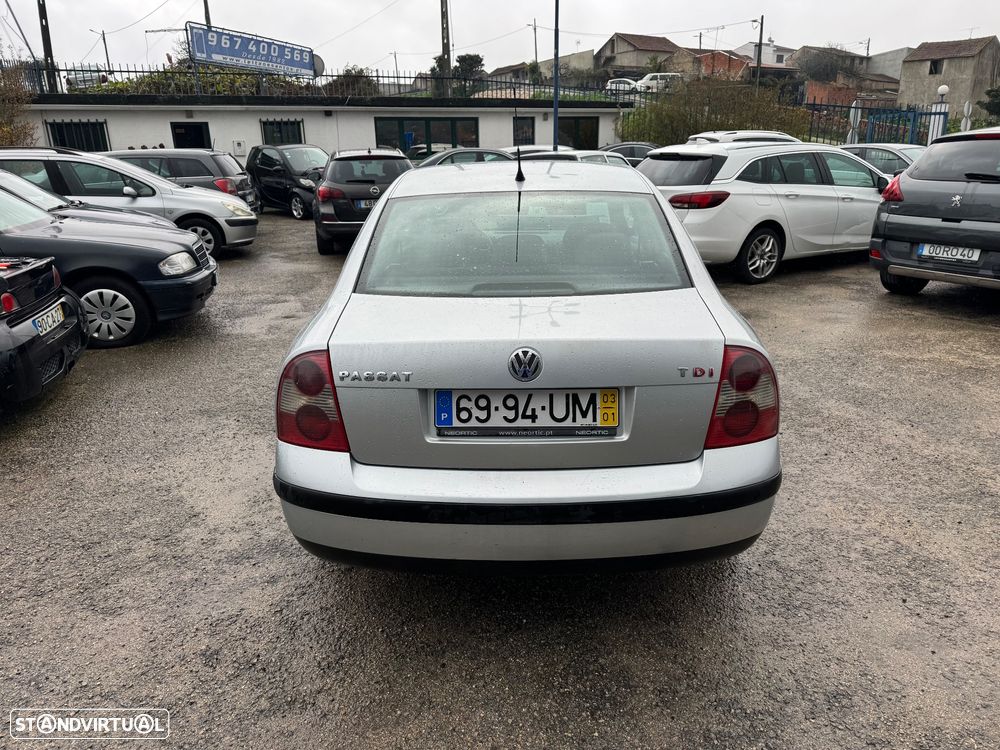 VW Passat 1.9 TDi Trendline EC - 27