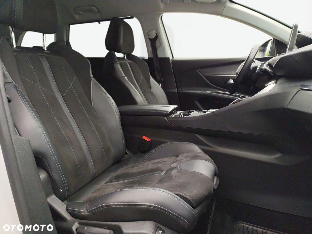 Peugeot 5008 - 21