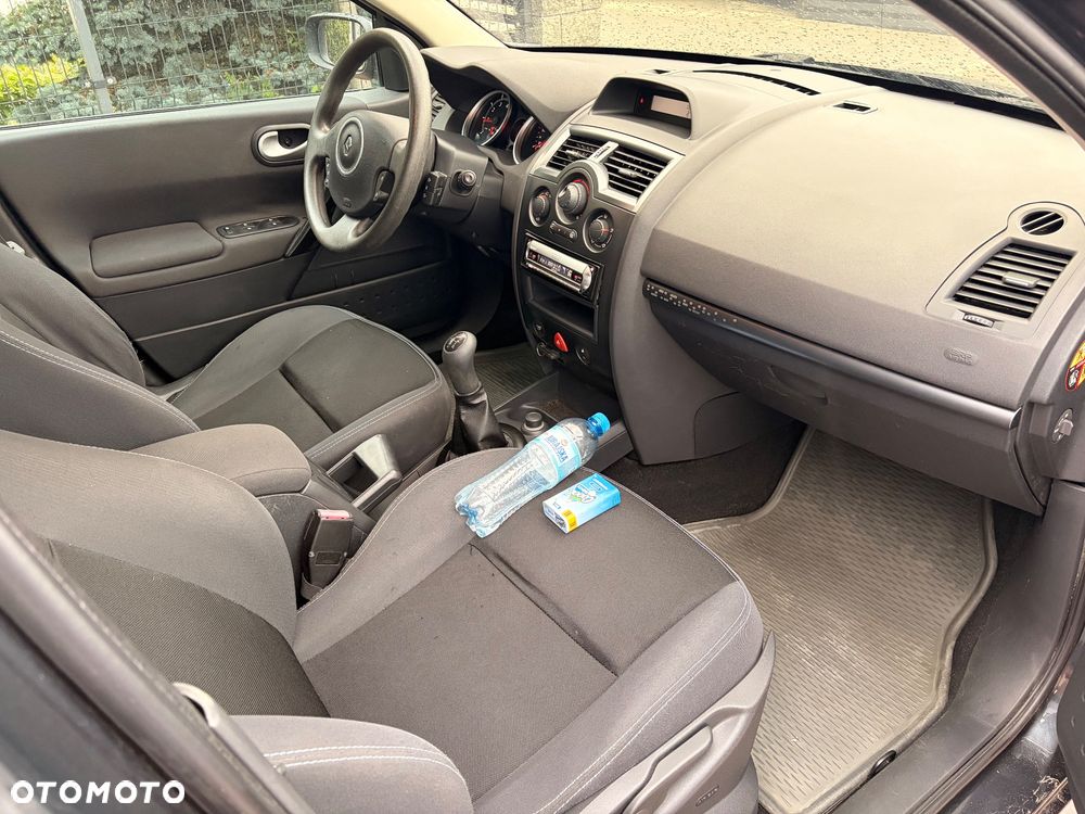 Renault Megane 1.6 16V Dynamique - 9