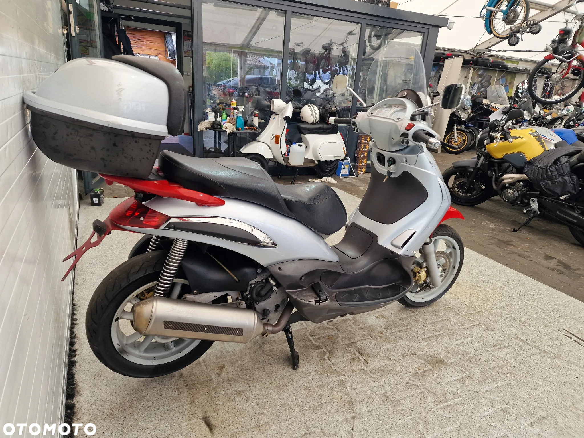Piaggio Beverly - 14