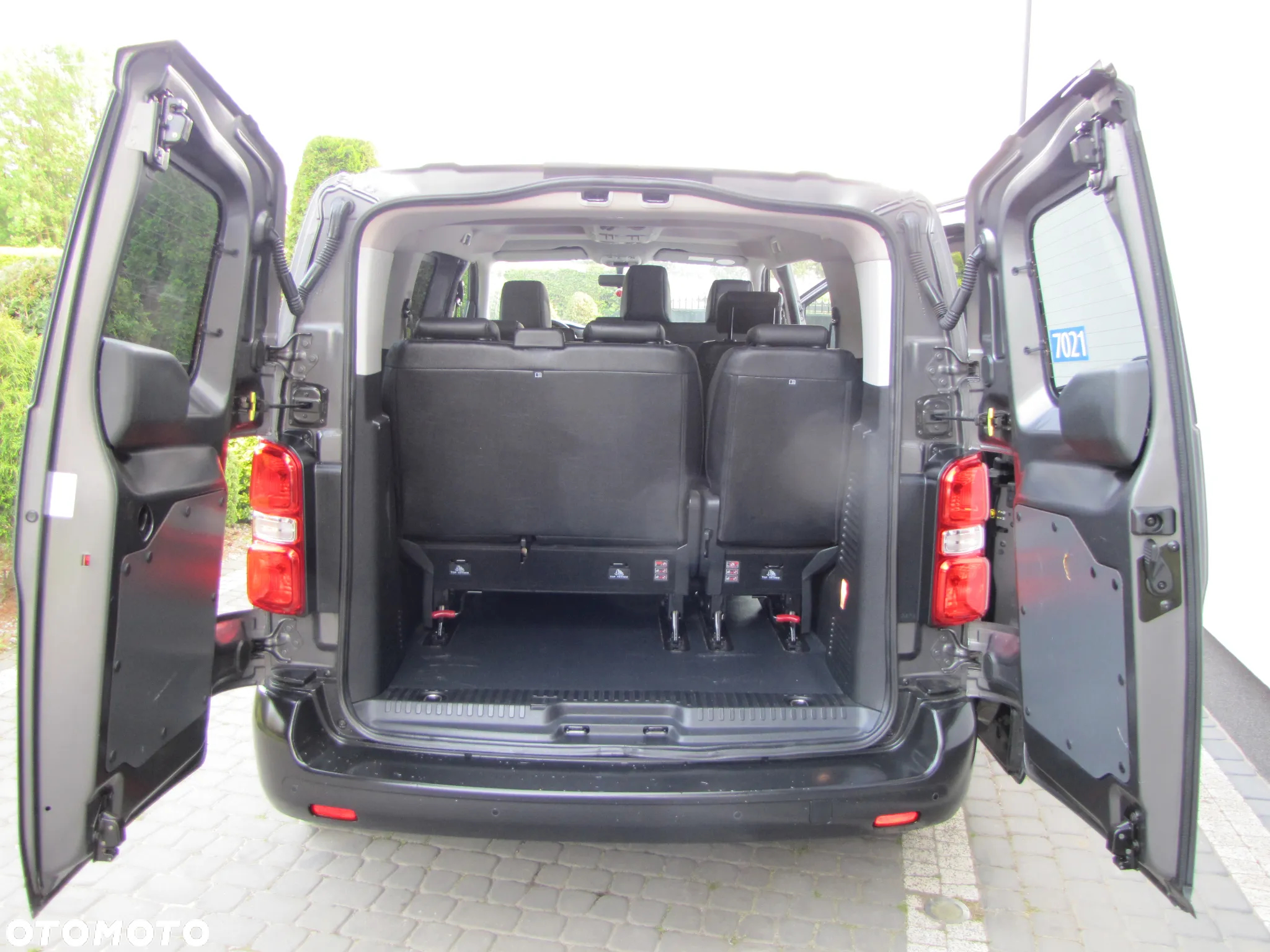 Opel Vivaro - 31