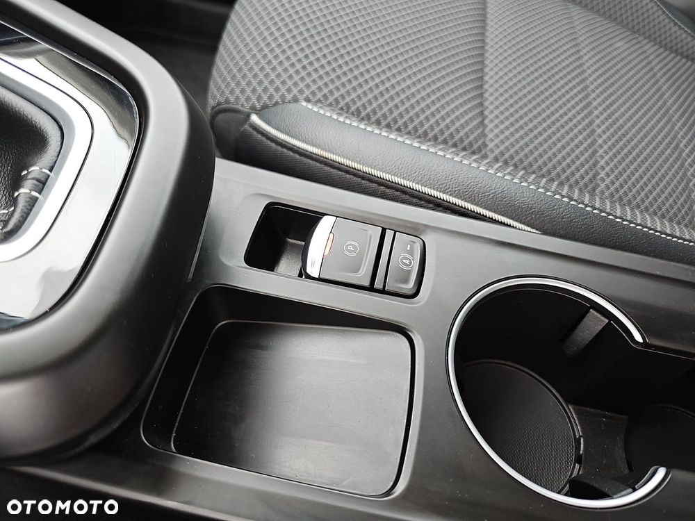 Renault Arkana 1.6 E-TECH Intens MMT - 32