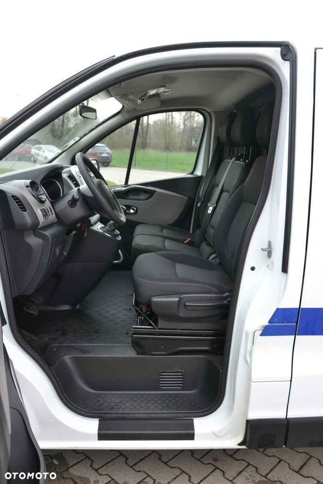 Renault Trafic - 12