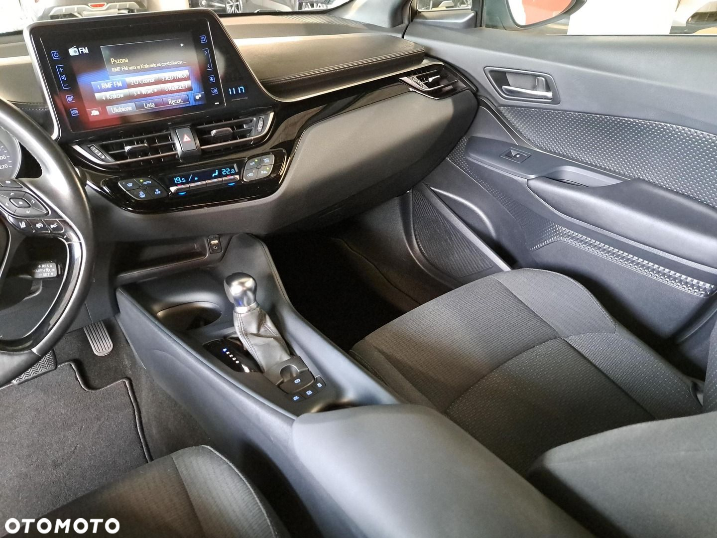 Toyota C-HR 1.8 Hybrid Premium - 28