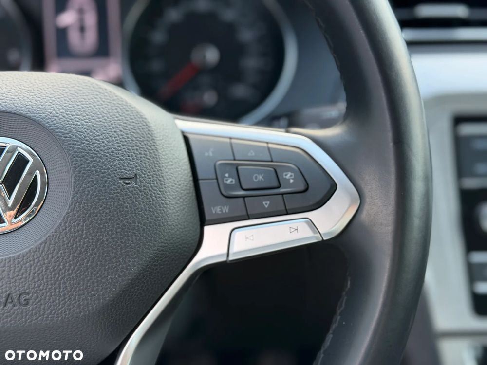 Volkswagen Passat 2.0 TDI EVO Essence - 14