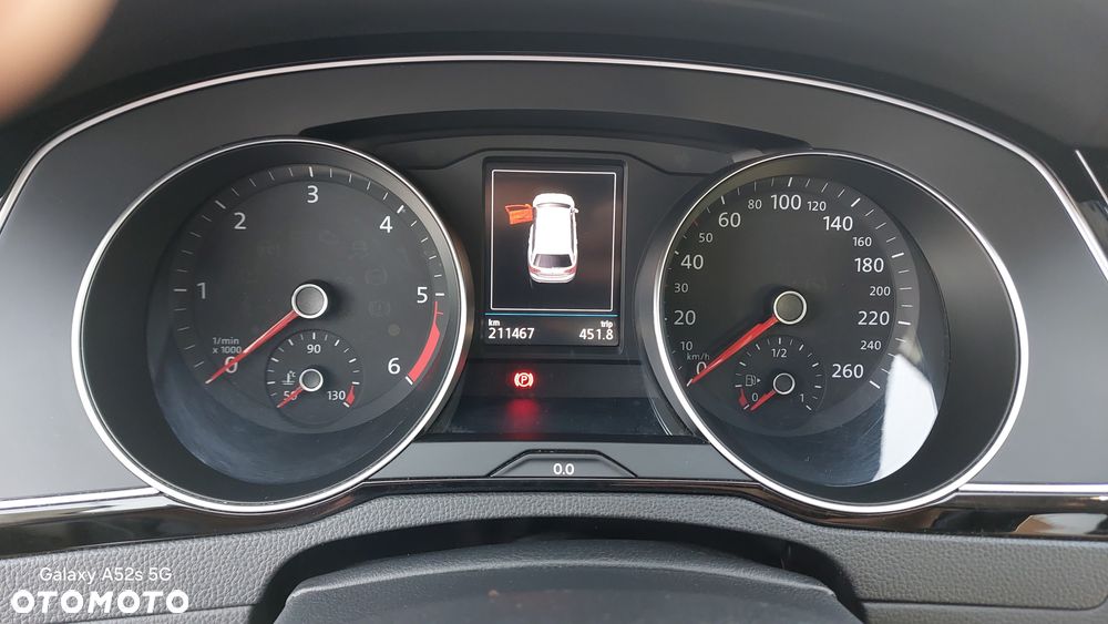 Volkswagen Passat 2.0 TDI SCR Comfortline - 20