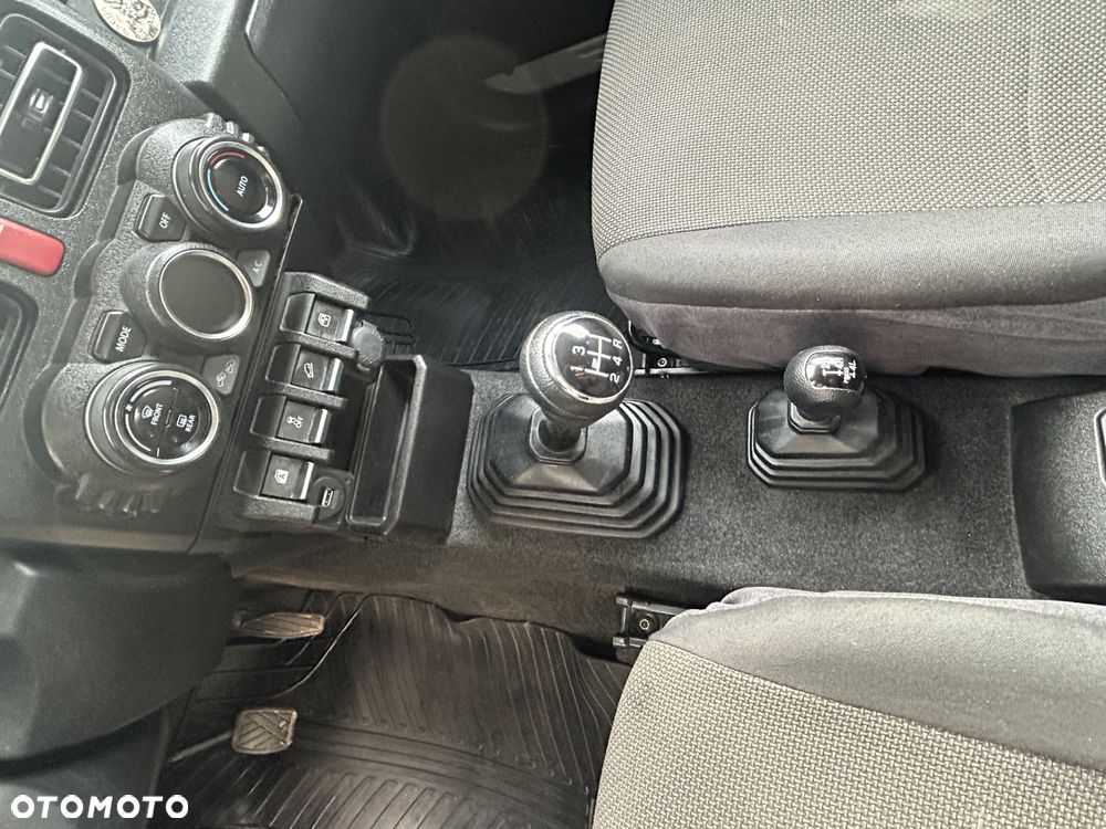 Suzuki Jimny 1.5 ALLGRIP Comfort+ - 16