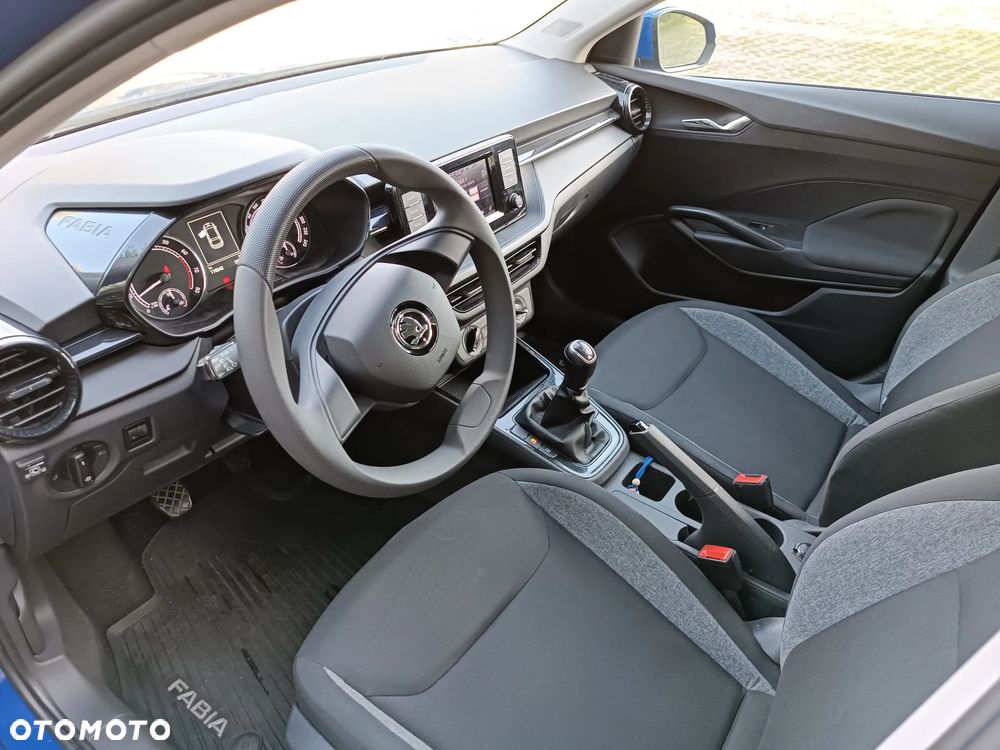 Skoda Fabia 1.0 Active - 10