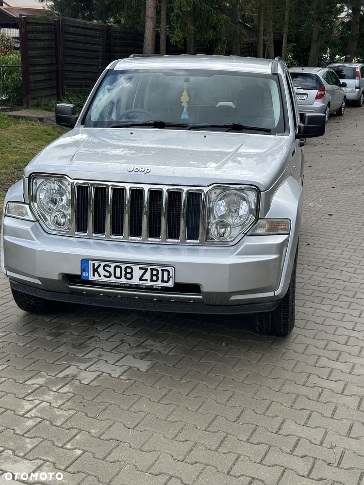 Jeep Cherokee - 8