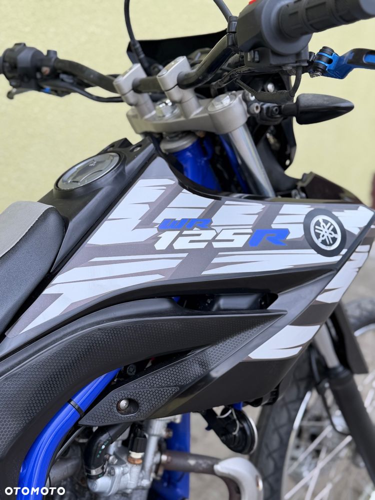Yamaha WR - 15