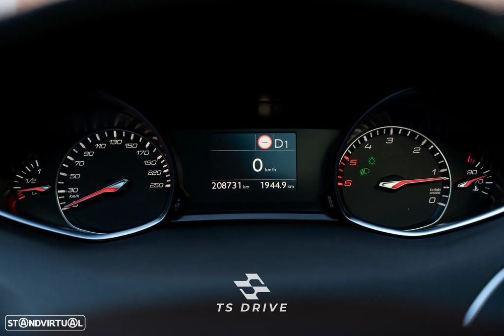 Peugeot 308 SW BlueHDi 130 EAT8 Stop & Start Allure Pack - 11