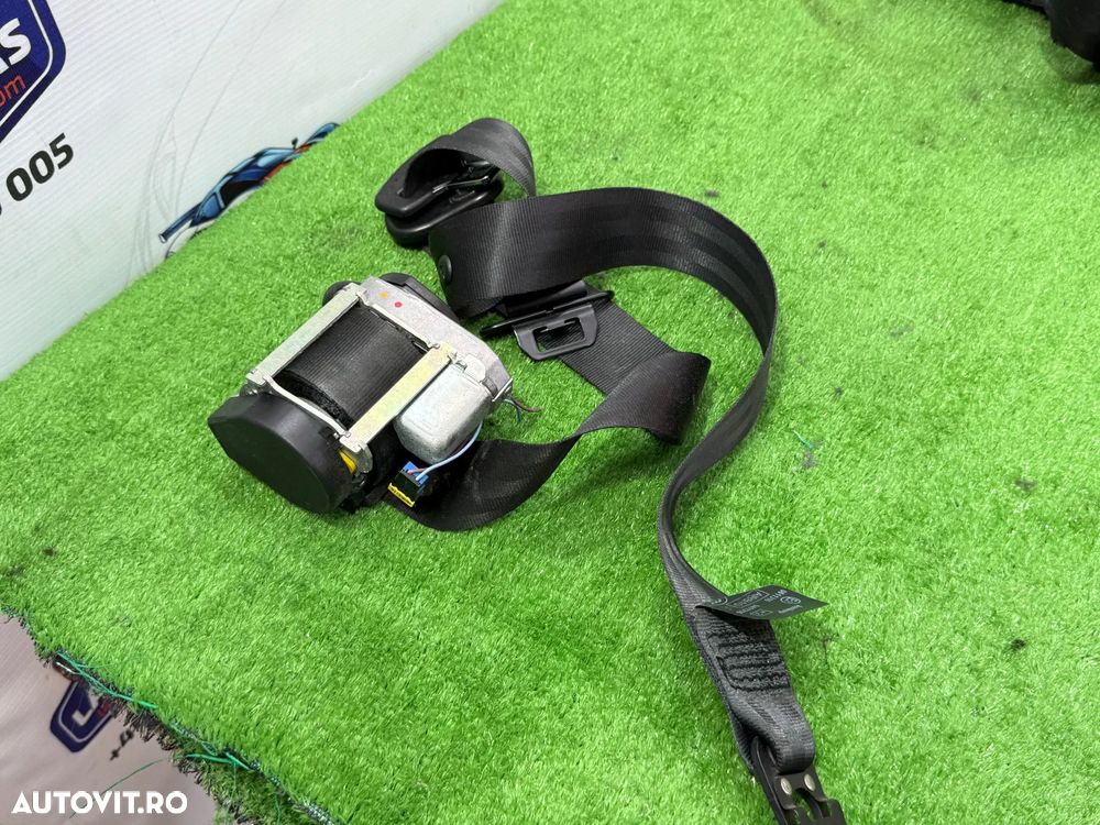 CENTURA SIGURANȚĂ FATA DREAPTA RENAULT CLIO IV 2015 1.0 BENZINA TCE COD OEM 868844216R 2012-2019 - 2