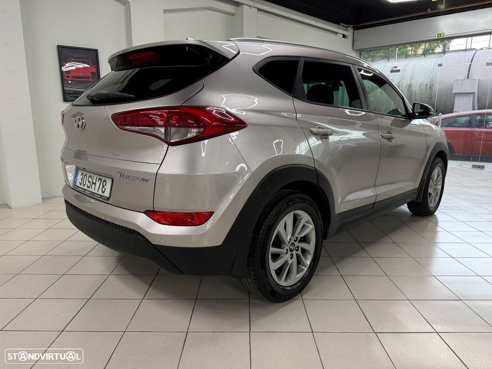 Hyundai Tucson 1.7 CRDi Executive - 6