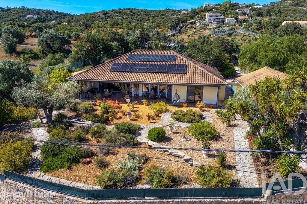 Casa / Villa T4 em Santa Bárbara de Nexe de 310 m2 - Grande imagem: 2/40