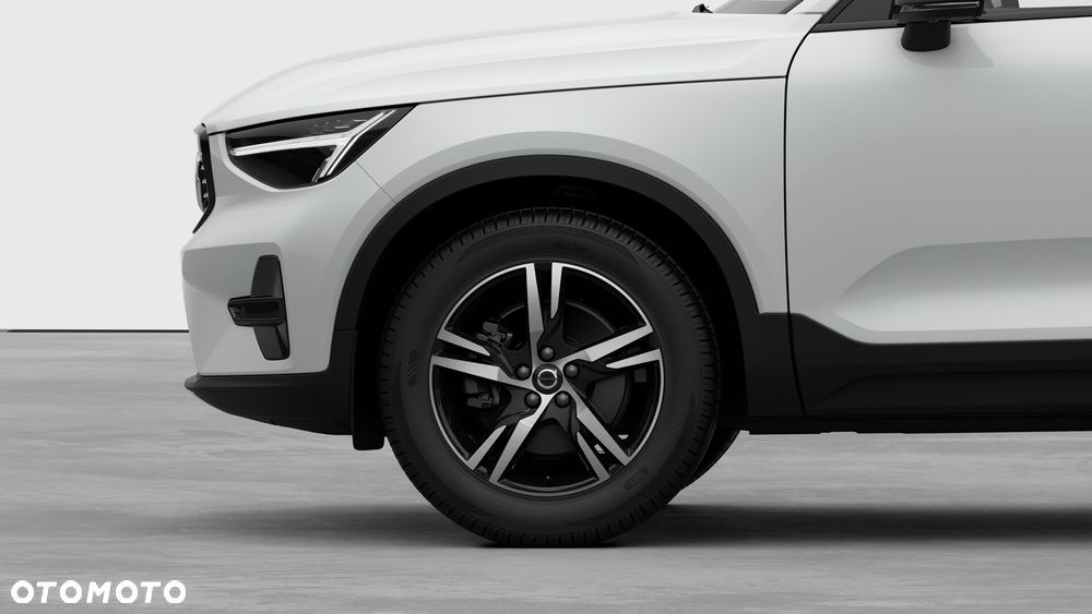 Volvo XC 40 B3 Plus Dark - 8