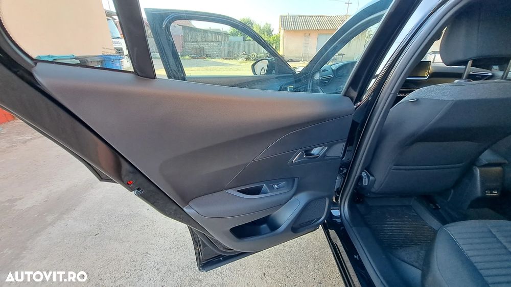 Peugeot 2008 136 Active - 17