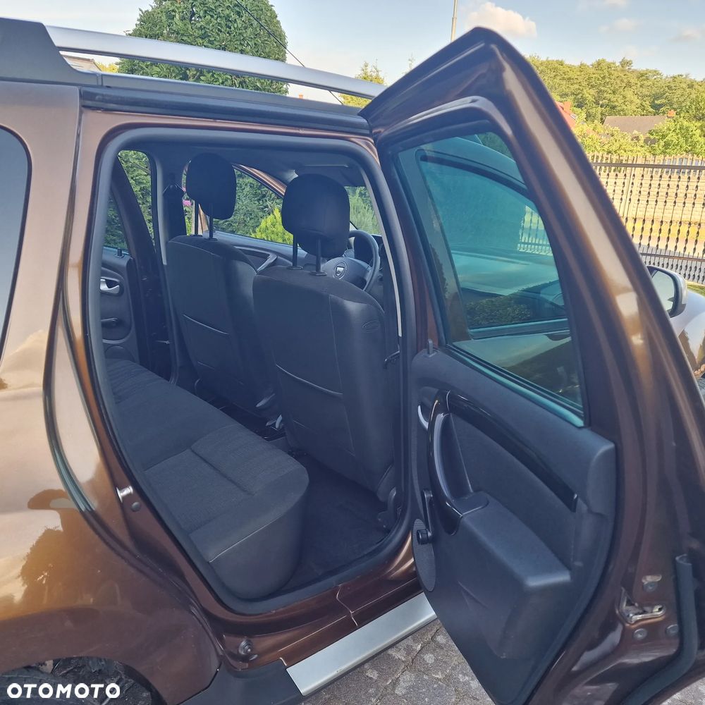 Dacia Duster 1.6 Laureate 4x4 - 14