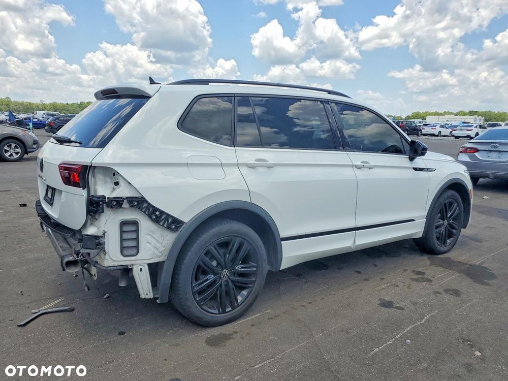 Volkswagen Tiguan - 4