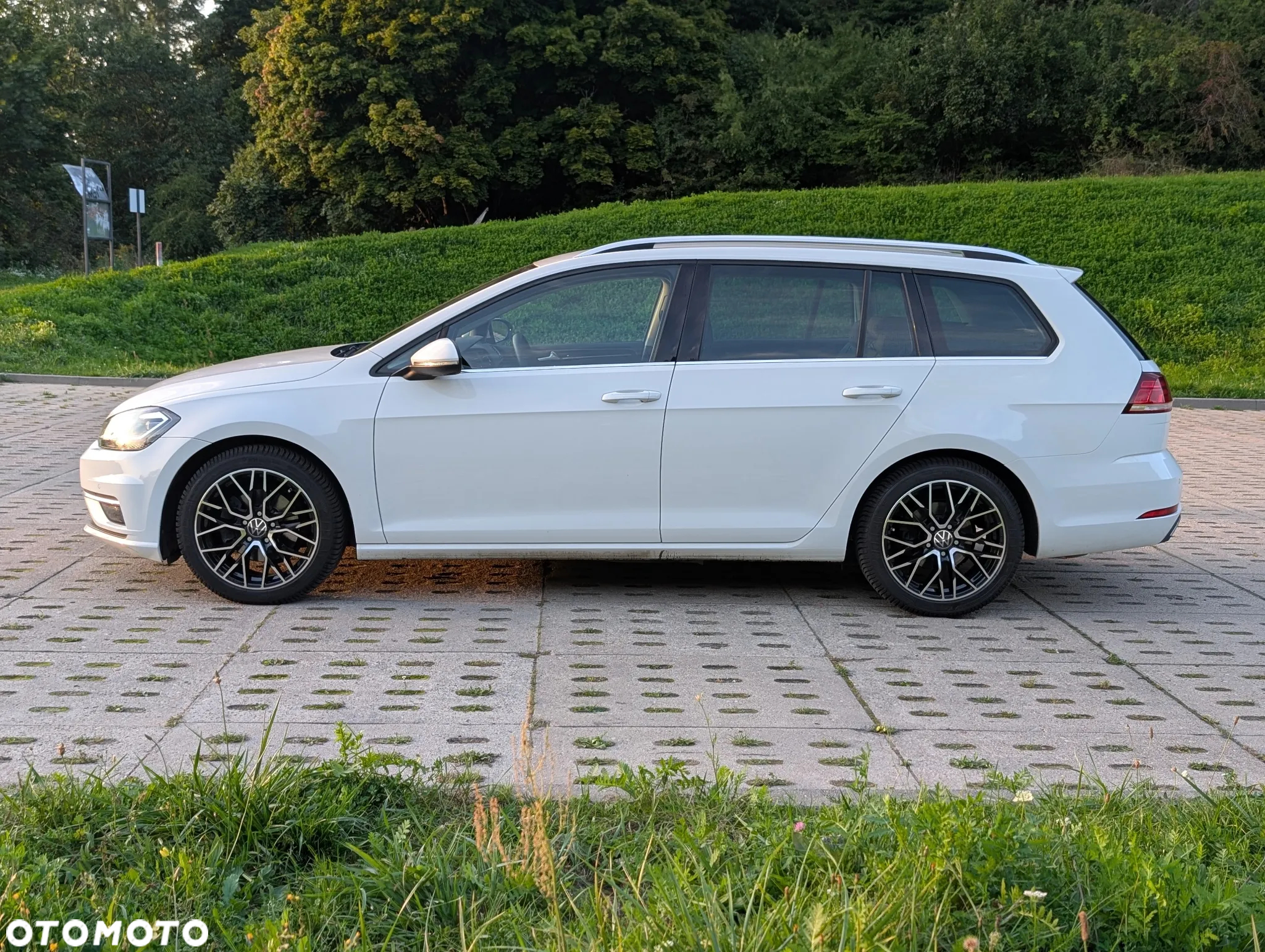 Volkswagen Golf VII 1.5 TSI BMT Evo Highline DSG - 4