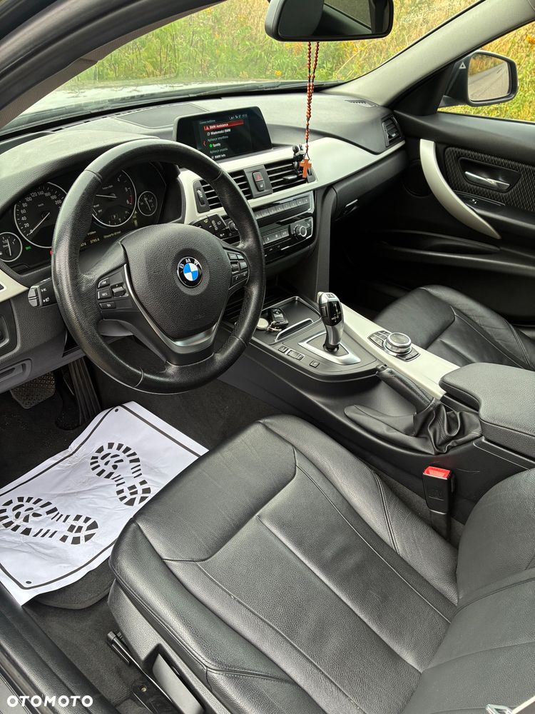 BMW Seria 3 320d Luxury Line - 8