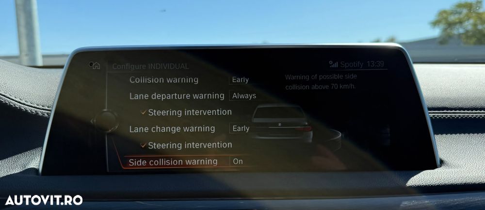 BMW Seria 7 730d xDrive - 34