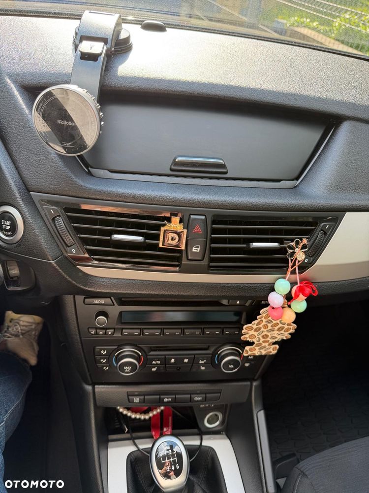 BMW X1 sDrive16d xLine - 12