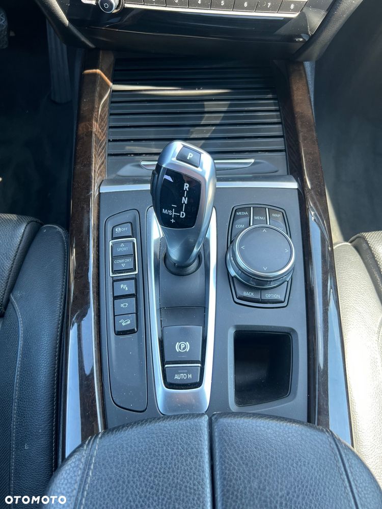 BMW X5 xDrive35i - 15