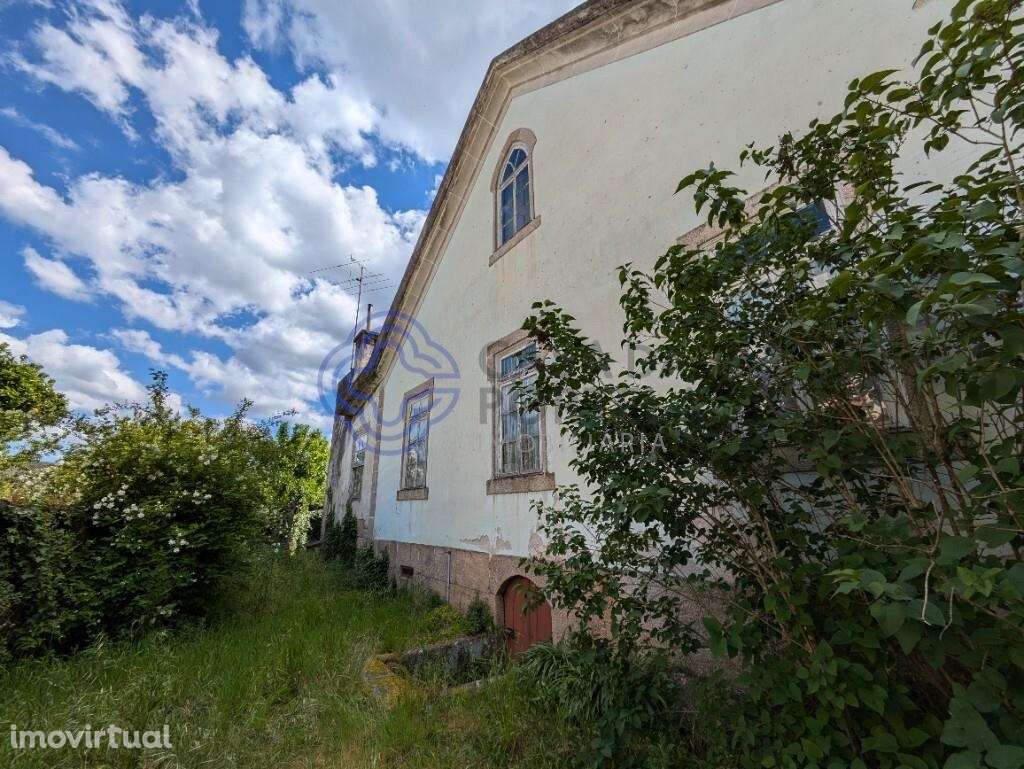 Moradia Isolada T5+ para remodelação - Grande imagem: 2/60