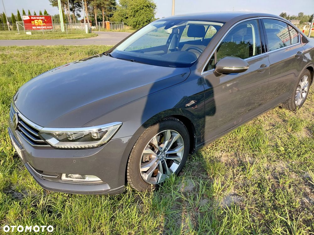 Volkswagen Passat 1.8 TSI BMT Comfortline - 1