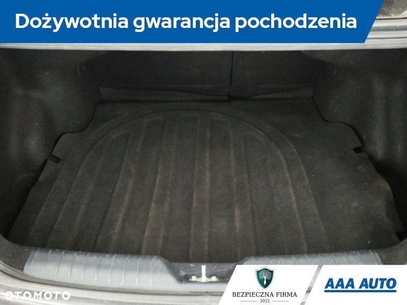 Kia Rio - 21
