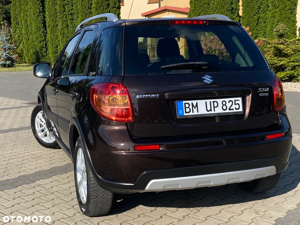 Suzuki SX4 1.6 Comfort Plus - 8