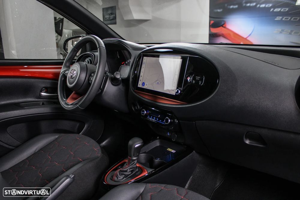 Toyota Aygo X 1.0 Envy CVT - 29
