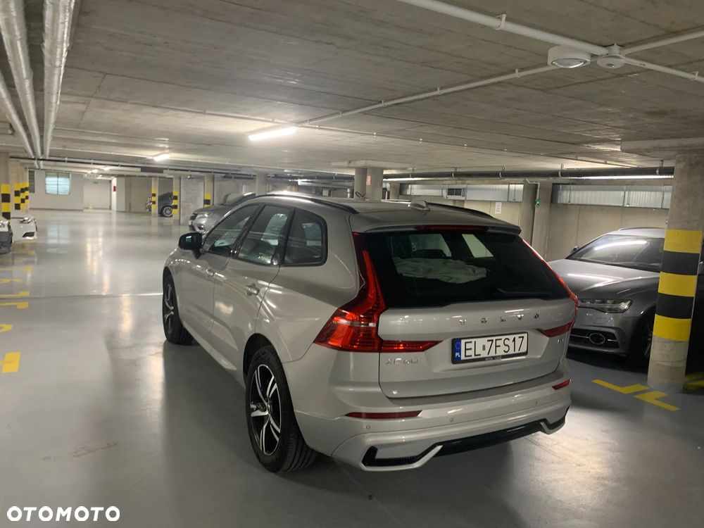 Volvo XC 60 T4 R-Design - 3