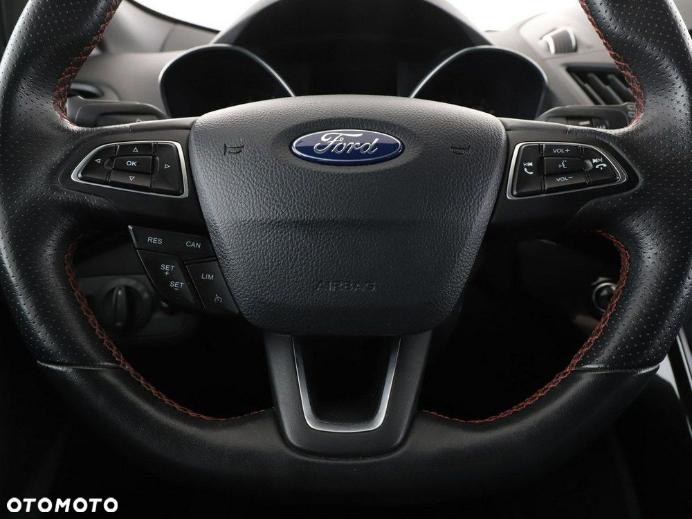 Ford Kuga 1.5 EcoBoost 2x4 ST-Line - 22