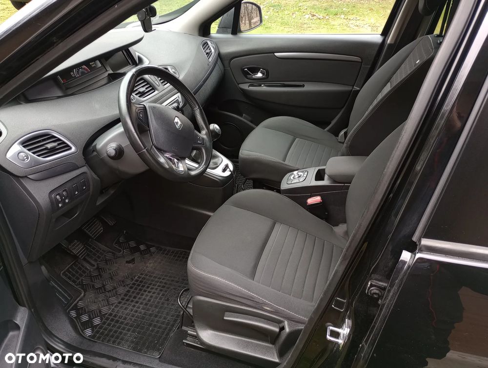 Renault Scenic - 12