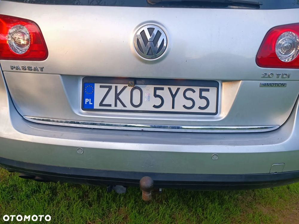 Volkswagen Passat 2.0 TDI 4Mot Highline - 13