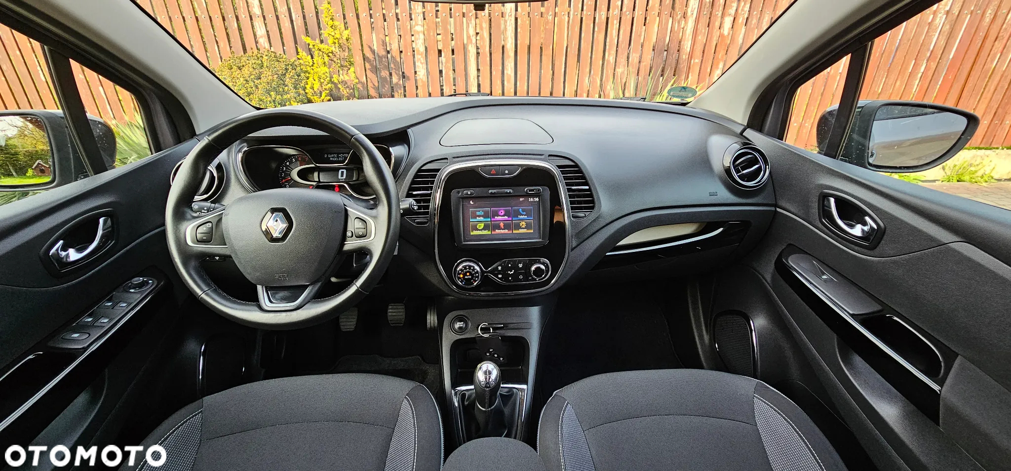Renault Captur - 8