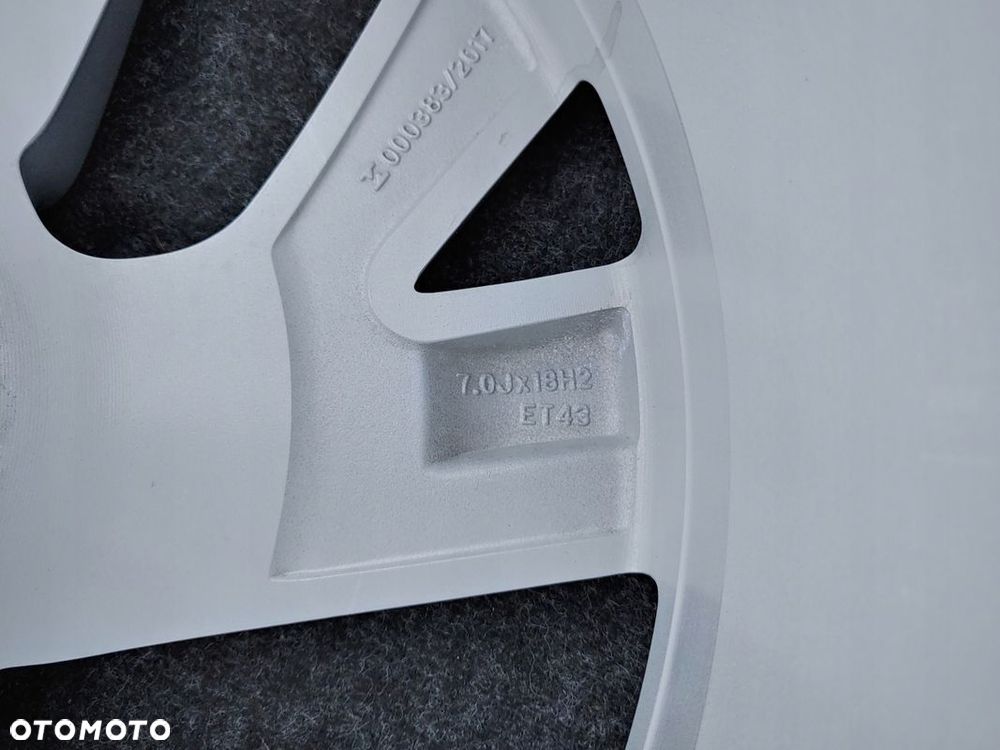 FELGA VW TIGUAN II 5NN 18 ORYGINAŁ - 1