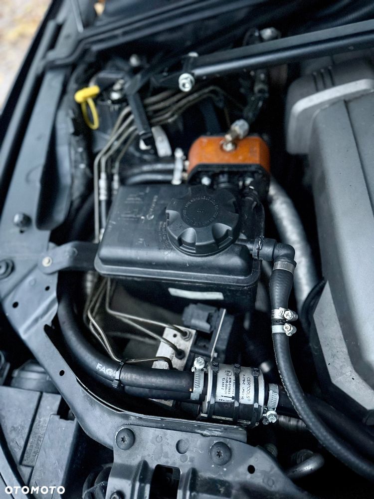 BMW Seria 5 525i - 22